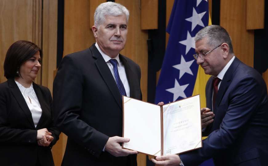 Izetbegović, Radončić i Čović preuzeli mandate u državnom Domu naroda